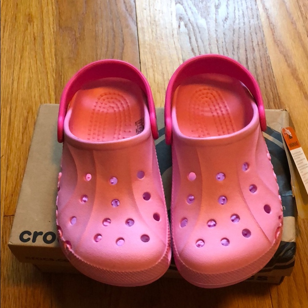 Crocs girl’s Shoes BWT size J1-3